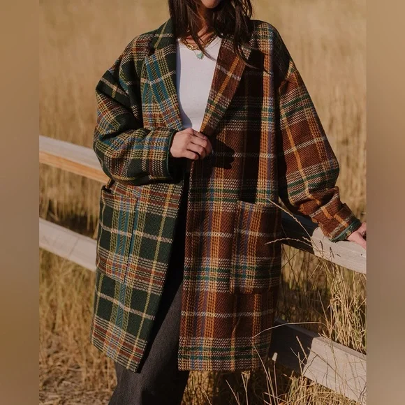 Dressed in LALA Scorpio 2.0 Half + Half Oversized Coat in Pine + Brown - Picture 2 of 4